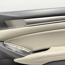 HONDA ACCORD 2018 INTERIOR DOOR PANEL COVER TRIM FRONT RIGHT PASSENGER SIDE OEM HONDA ACCORD 2018 INTERIOR DOOR PANEL COVER TRIM FRONT RIGHT PASSENGER SIDE OEM