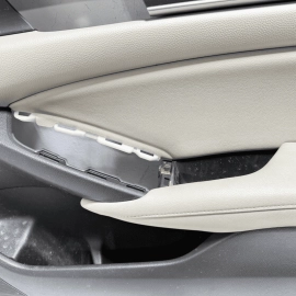 HONDA ACCORD 2018 INTERIOR DOOR PANEL COVER TRIM FRONT RIGHT PASSENGER SIDE OEM HONDA ACCORD 2018 INTERIOR DOOR PANEL COVER TRIM FRONT RIGHT PASSENGER SIDE OEM