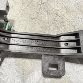 2018-2022 HONDA ACCORD FRONT RIGHT PASSENGER SIDE DOOR OUTSIDE HANDLE BASE OEM