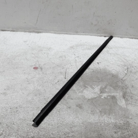 HONDA ACCORD Hybrid 2018 FRONT RIGHT PASSENGER SIDE DOOR WINDOW BELT MOLDING OEM