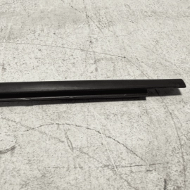 HONDA ACCORD Hybrid 2018 FRONT RIGHT PASSENGER SIDE DOOR WINDOW BELT MOLDING OEM