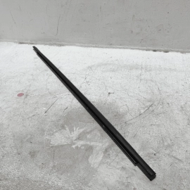 HONDA ACCORD Hybrid 2018 FRONT RIGHT PASSENGER SIDE DOOR WINDOW BELT MOLDING OEM