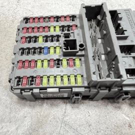 2018-2020 HONDA ACCORD HYBRID ENGINE FUSE RELAY BOX JUNCTION BLOCK UNIT OEM