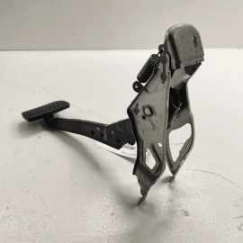 2016 - 2021 HONDA PILOT BRAKE STOP PEDAL & BRACKET ASSEMBLY OEM