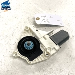 2015-2018 AUDI Q3 FRONT RIGHT PASSENGER SIDE DOOR WINDOW MOTOR OEM