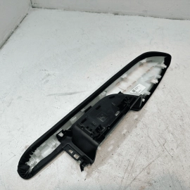 HONDA PILOT 2016-2022 REAR PASSENGER SIDE INTERIOR DOOR PANEL ARMREST TRIM OEM