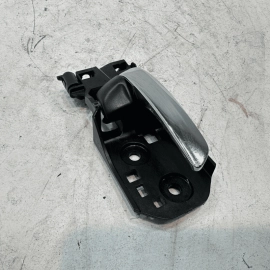 HONDA PILOT 2016-2022 FRONT OR REAR PASSENGER SIDE INTERIOR DOOR HANDLE OEM 1PCS HONDA PILOT 2016-2022 FRONT OR REAR PASSENGER SIDE INTERIOR DOOR HANDLE OEM 1PCS