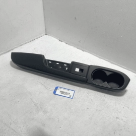 HONDA PILOT DOOR ARMREST & SWITCH BEZEL & CUPHOLDER REAR DRIVER SIDE 16-22 OEM HONDA PILOT DOOR ARMREST & SWITCH BEZEL & CUPHOLDER REAR DRIVER SIDE 16-22 OEM