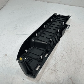 HONDA PILOT 2016-2019 REAR PASSENGER SIDE DOOR SILL SCUFF PLATE TRIM COVER OEM HONDA PILOT 2016-2019 REAR PASSENGER SIDE DOOR SILL SCUFF PLATE TRIM COVER OEM