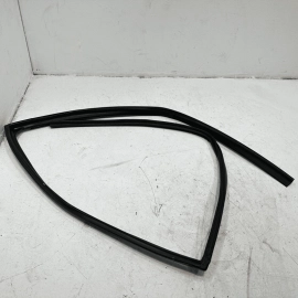 HONDA PILOT 16-22 REAR PASSENGER DOOR GLASS RUN CHANNEL WEATHERSTRIP SEAL OEM