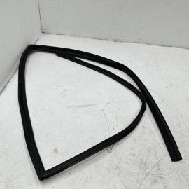 HONDA PILOT 16-22 REAR PASSENGER DOOR GLASS RUN CHANNEL WEATHERSTRIP SEAL OEM