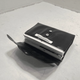 TOYOTA CAMRY 2021 OVEHICLE OWNERS MANUAL OPERATOR BOOK / CASE BOOKLET OEM