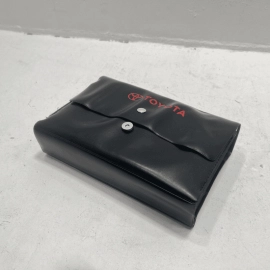 TOYOTA CAMRY 2021 OVEHICLE OWNERS MANUAL OPERATOR BOOK / CASE BOOKLET OEM