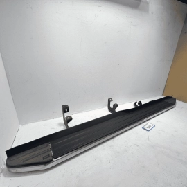 2016-2018 Honda Pilot Right Black/Chrome Trim Side Step Running Boards Not OEM
