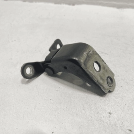 HONDA PILOT 2016-2018 FRONT RIGHT PASSENGER SIDE DOOR HINGE UPPER OEM = NH797M =