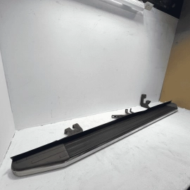 2016-2018 Honda Pilot Left Black/Chrome Trim Side Step Running Boards Not OEM