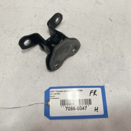 TOYOTA CAMRY FRONT RIGHT PASSENGER SIDE DOOR LOWER HINGE * 221 * 2012-2024 OEM