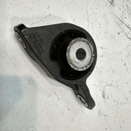 HONDA PILOT 2016-2022 AWD REAR DIFFERENTIAL LEFT DRIVER SIDE MOUNT BRACKET OEM