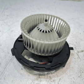 2018-2024 Volkswagen Atlas Center Console HVAC Heater Blower Motor w/Fan OEM