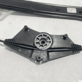 VOLKSWAGEN ATLAS REAR LEFT DRIVER SIDE DOOR WINDOW REGULATOR 2018-2024 OEM