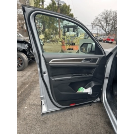 2018-2024 VOLKSWAGEN ATLAS REAR DRIVER DOOR WINDOW B PILLAR APPLIQUE MOLDING OEM