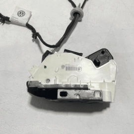 2018-24 VOLKSWAGEN ATLAS REAR DRIVER SIDE DOOR LOCK LATCH ACTUATOR W/ HARNES OEM