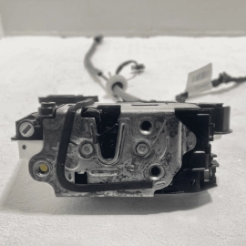 2018-24 VOLKSWAGEN ATLAS REAR DRIVER SIDE DOOR LOCK LATCH ACTUATOR W/ HARNES OEM