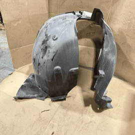 2018-2020 VOLKSWAGEN ATLAS FRONT RIGHT PASSENGER FENDER LINER SPLASHGUARD OEM