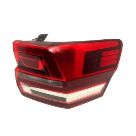 2018-2020 VOLKSWAGEN ATLAS REAR PASSENGER SIDE OUTER TAILLIGHT LED LAMP OEM