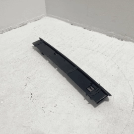 2018-2023 VOLKSWAGEN ATLAS SE REAR HIGH MOUNT 3RD STOP BRAKE LIGHT LAMP OEM