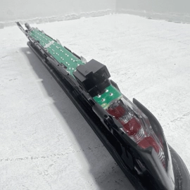 2018-2023 VOLKSWAGEN ATLAS SE REAR HIGH MOUNT 3RD STOP BRAKE LIGHT LAMP OEM