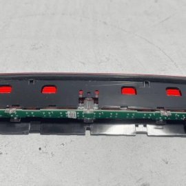 2018-2023 VOLKSWAGEN ATLAS SE REAR HIGH MOUNT 3RD STOP BRAKE LIGHT LAMP OEM