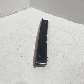 2018-2023 VOLKSWAGEN ATLAS SE REAR HIGH MOUNT 3RD STOP BRAKE LIGHT LAMP OEM