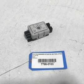 2018-2024 VOLKSWAGEN ATLAS RADIO ANTENNA AMPLIFIER NOISE SUPPRESSOR FILTER OEM