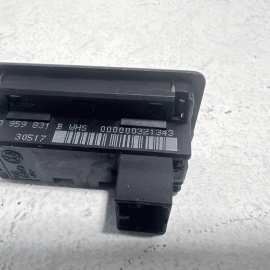 2018 VOLKSWAGEN ATLAS TAILGATE LIFTGATE SWITCH TRUNK OPEN BUTTON OEM
