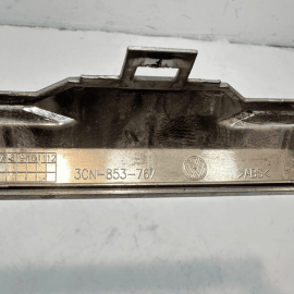 2018-2020 Volkswagen Atlas Front Center  Radiator Grille Molding OEM