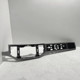 2018-2019 VOLKSWAGEN ATLAS DASH PASSENGER SIDE TRIM COVER W/ AIR VENT GRILLE OEM