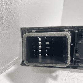 2018-2019 VOLKSWAGEN ATLAS DASH PASSENGER SIDE TRIM COVER W/ AIR VENT GRILLE OEM