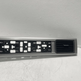 2018-2019 VOLKSWAGEN ATLAS DASH PASSENGER SIDE TRIM COVER W/ AIR VENT GRILLE OEM