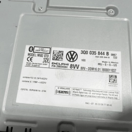 2018-2019 VOLKSWAGEN ATLAS DASH AUDIO RADIO RECEIVER CD PLAYER OEM
