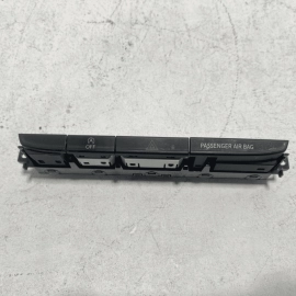 2018 VOLKSWAGEN ATLAS DASH DASHBOARD HAZARD WARNING LIGHT SWITCH OEM 2018 VOLKSWAGEN ATLAS DASH DASHBOARD HAZARD WARNING LIGHT SWITCH OEM