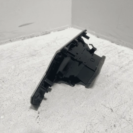 2018-2019 VOLKSWAGEN ATLAS DASH LEFT DRIVER SIDE INNER AIR VENT GRILLE OEM