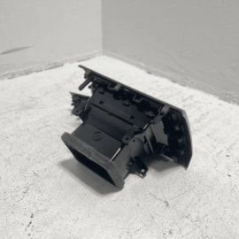 2018-2019 VOLKSWAGEN ATLAS DASH LEFT DRIVER SIDE INNER AIR VENT GRILLE OEM