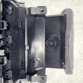 2018-2019 VOLKSWAGEN ATLAS DASH LEFT DRIVER SIDE INNER AIR VENT GRILLE OEM