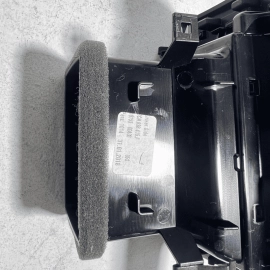 2018-2019 VOLKSWAGEN ATLAS DASH LEFT DRIVER SIDE INNER AIR VENT GRILLE OEM