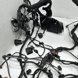 2018 Volkswagen Atlas SE 3.6L Engine Bay Room Main Wire Harness w/Fuse Box OEM