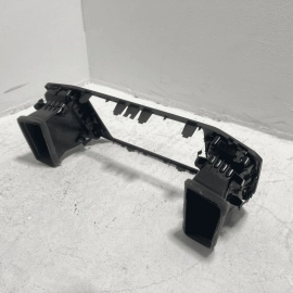 2018-2019 VOLKSWAGEN ATLAS DASH CENTER INNER AIR VENT GRILLE OEM