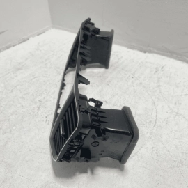 2018-2019 VOLKSWAGEN ATLAS DASH CENTER INNER AIR VENT GRILLE OEM