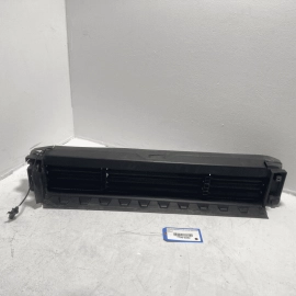 2018-2023 VOLKSWAGEN ATLAS 3.6L RADIATOR AIR DUCT GRILLE GRILL AIR SHUTTER OEM