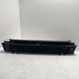 2018-2023 VOLKSWAGEN ATLAS 3.6L RADIATOR AIR DUCT GRILLE GRILL AIR SHUTTER OEM